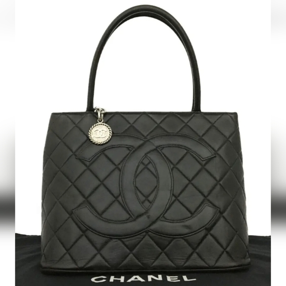 CHANEL Handbags - CHANEL Classic Silver Medallion CC Logo Quilted Black Lambskin Tote Bag